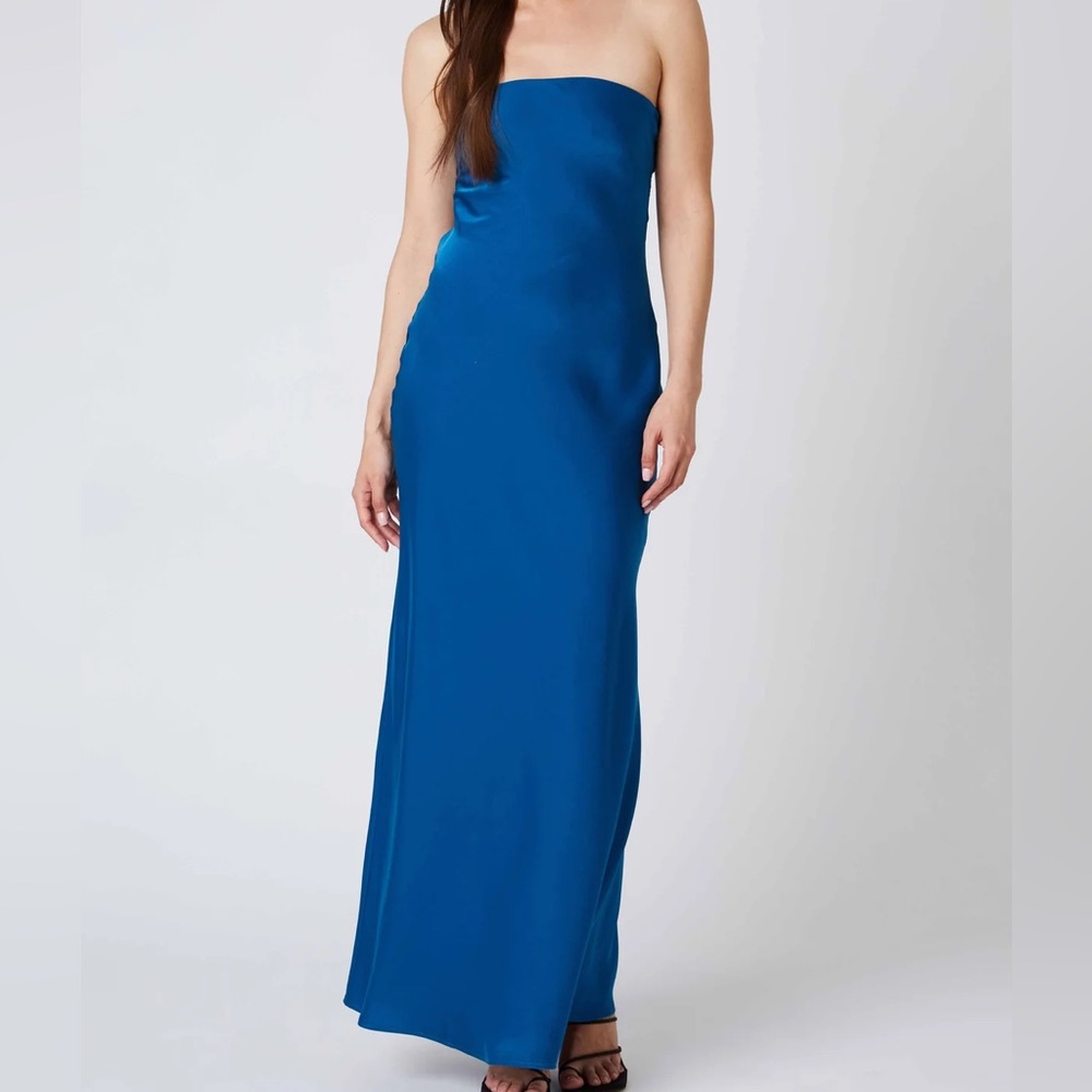 Elegant Blue Maxi Dress